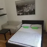 Sc68 - Private Rooms